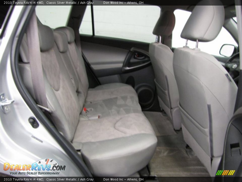 2010 Toyota RAV4 I4 4WD Classic Silver Metallic / Ash Gray Photo #8
