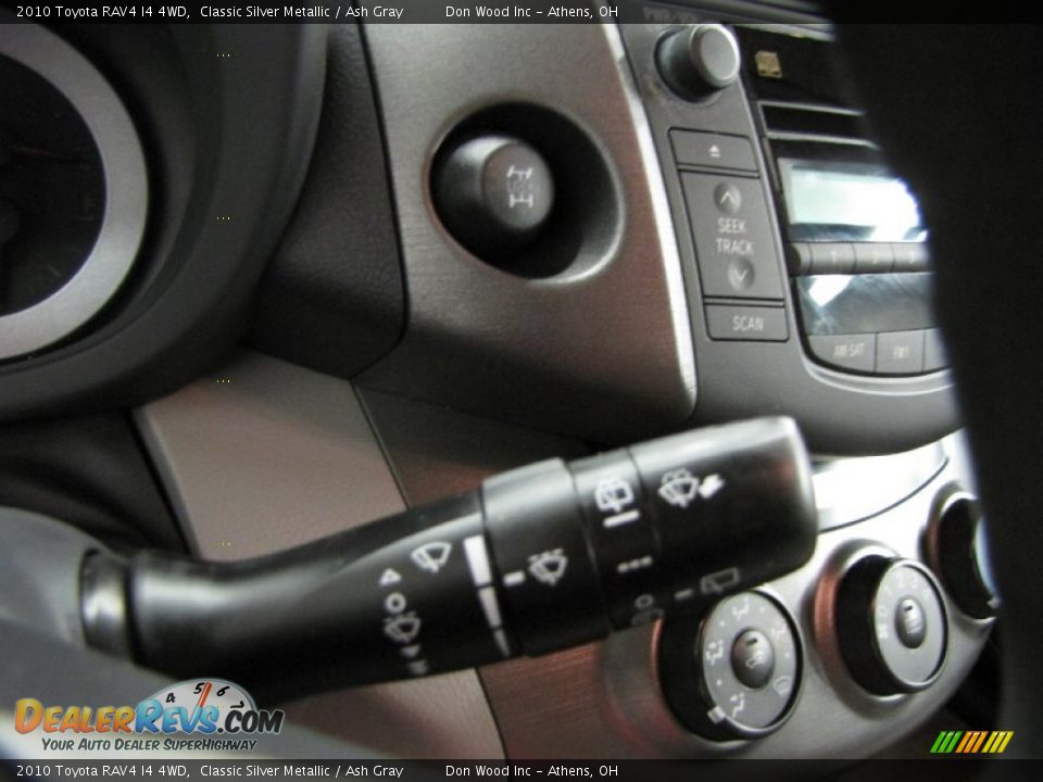 2010 Toyota RAV4 I4 4WD Classic Silver Metallic / Ash Gray Photo #18
