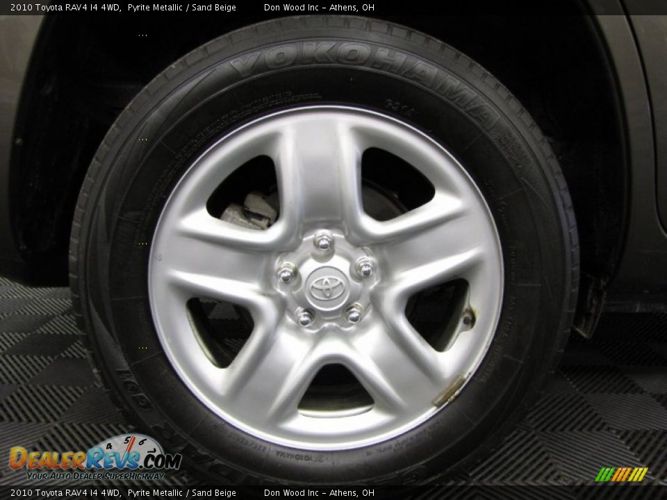 2010 Toyota RAV4 I4 4WD Pyrite Metallic / Sand Beige Photo #22
