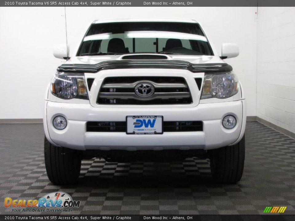 2010 Toyota Tacoma V6 SR5 Access Cab 4x4 Super White / Graphite Photo #3