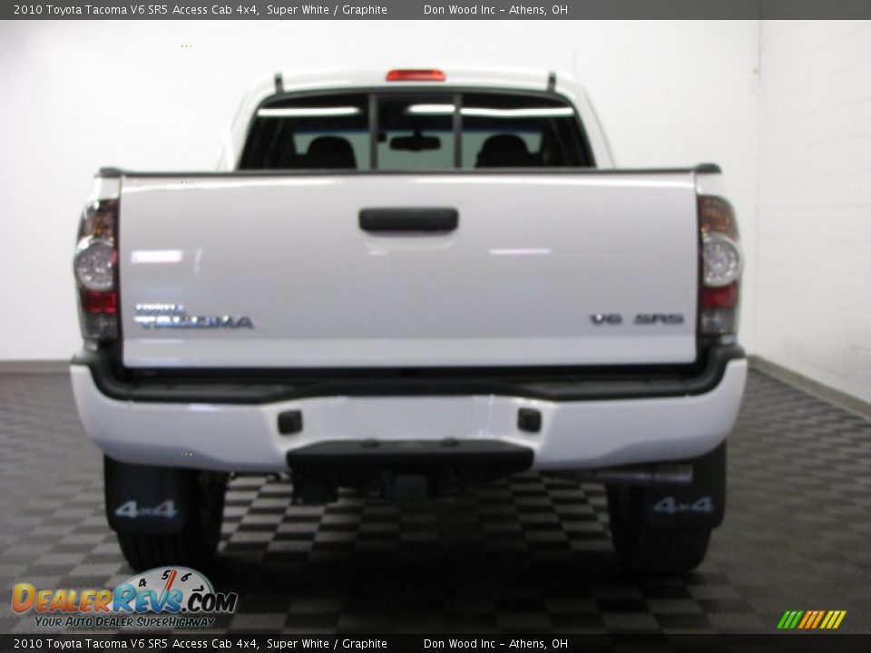 2010 Toyota Tacoma V6 SR5 Access Cab 4x4 Super White / Graphite Photo #4