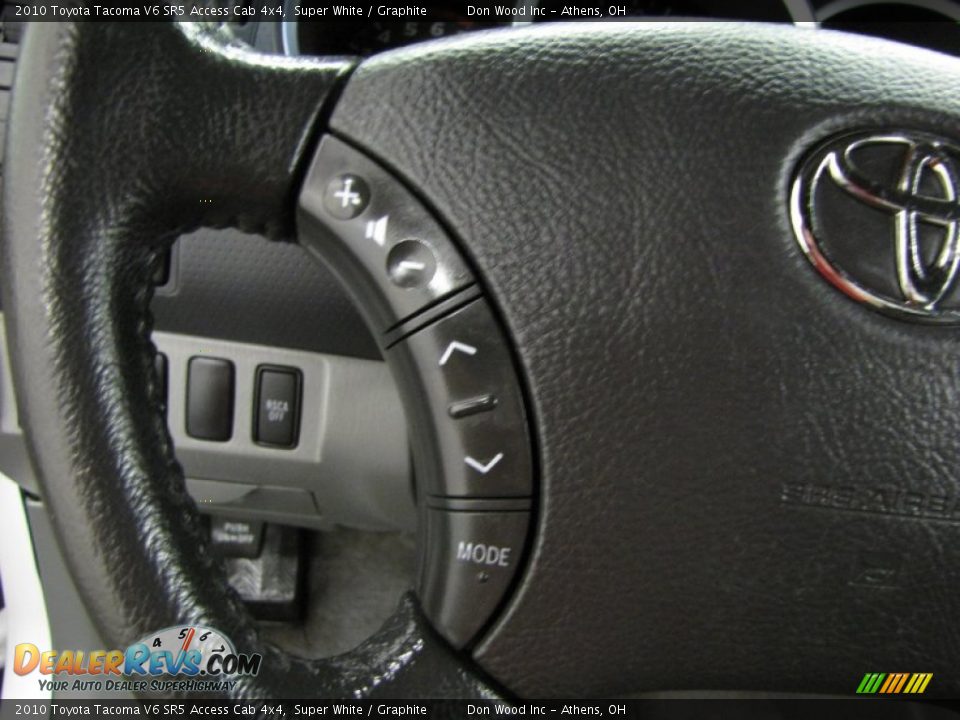 2010 Toyota Tacoma V6 SR5 Access Cab 4x4 Super White / Graphite Photo #22