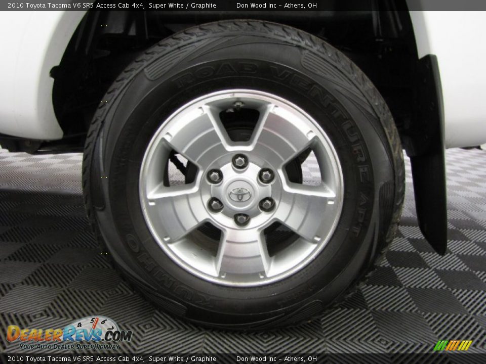 2010 Toyota Tacoma V6 SR5 Access Cab 4x4 Super White / Graphite Photo #27
