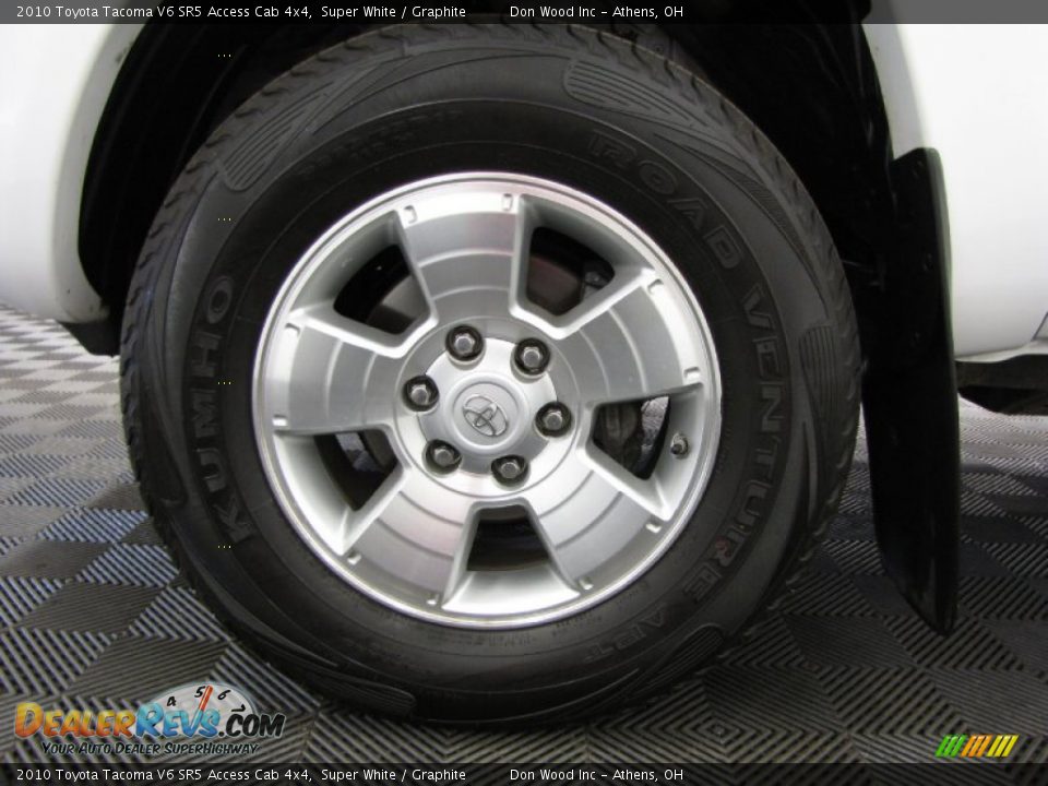 2010 Toyota Tacoma V6 SR5 Access Cab 4x4 Super White / Graphite Photo #29