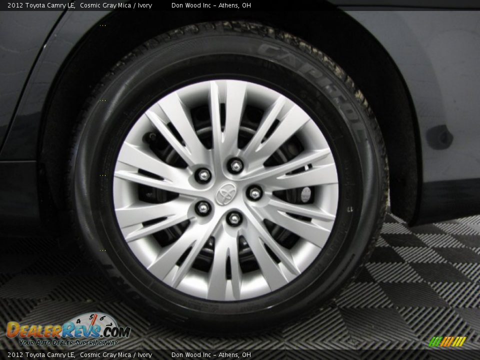 2012 Toyota Camry LE Cosmic Gray Mica / Ivory Photo #30