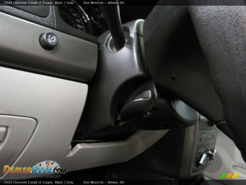 2009 Chevrolet Cobalt LS Coupe Black / Gray Photo #19