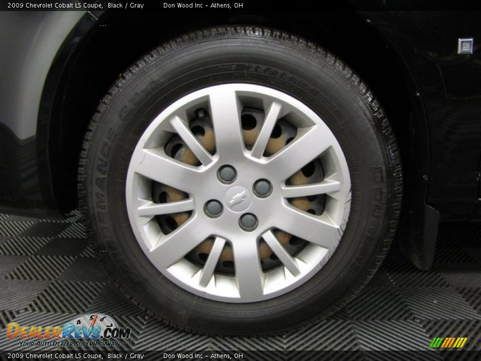2009 Chevrolet Cobalt LS Coupe Black / Gray Photo #26