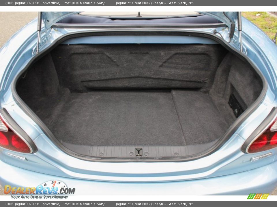 2006 Jaguar XK XK8 Convertible Trunk Photo #13