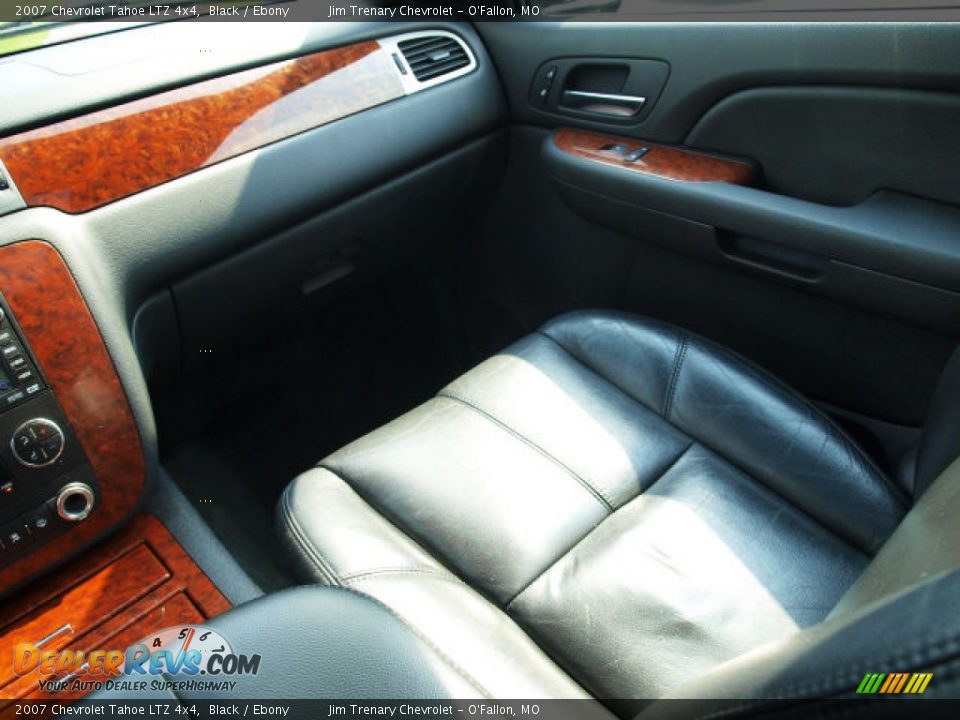 2007 Chevrolet Tahoe LTZ 4x4 Black / Ebony Photo #13