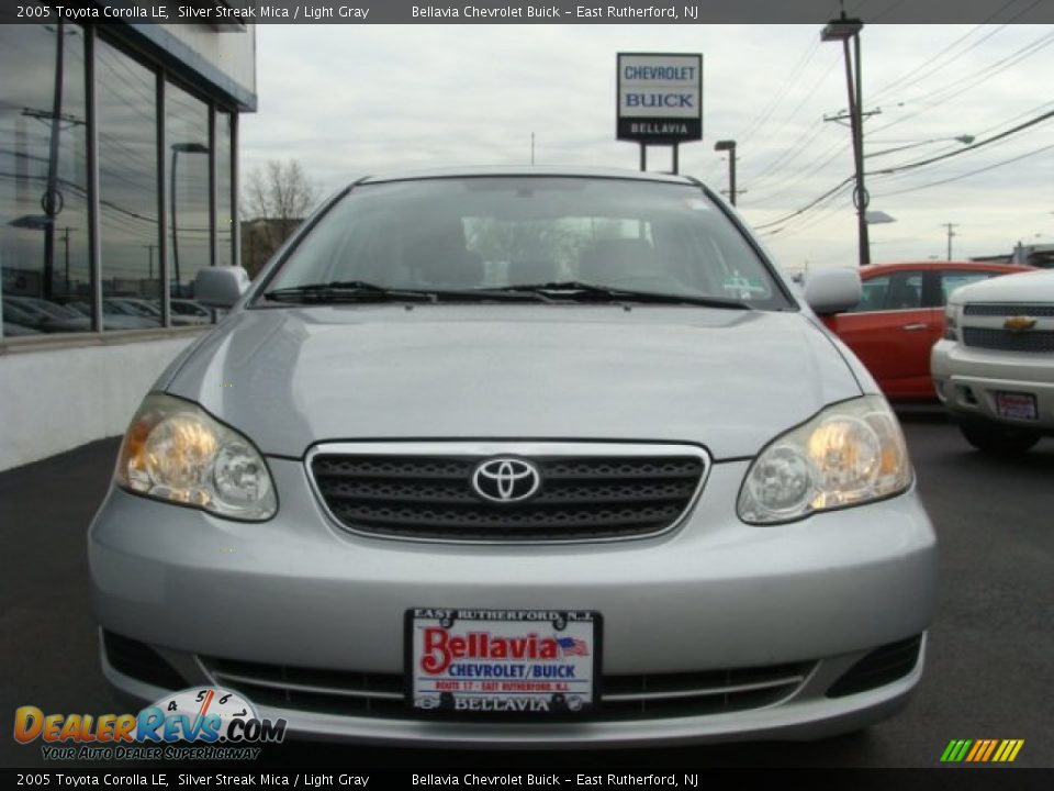 2005 Toyota Corolla LE Silver Streak Mica / Light Gray Photo #2