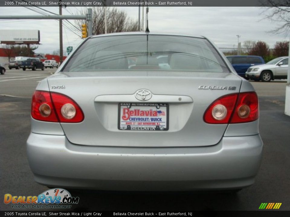2005 Toyota Corolla LE Silver Streak Mica / Light Gray Photo #5