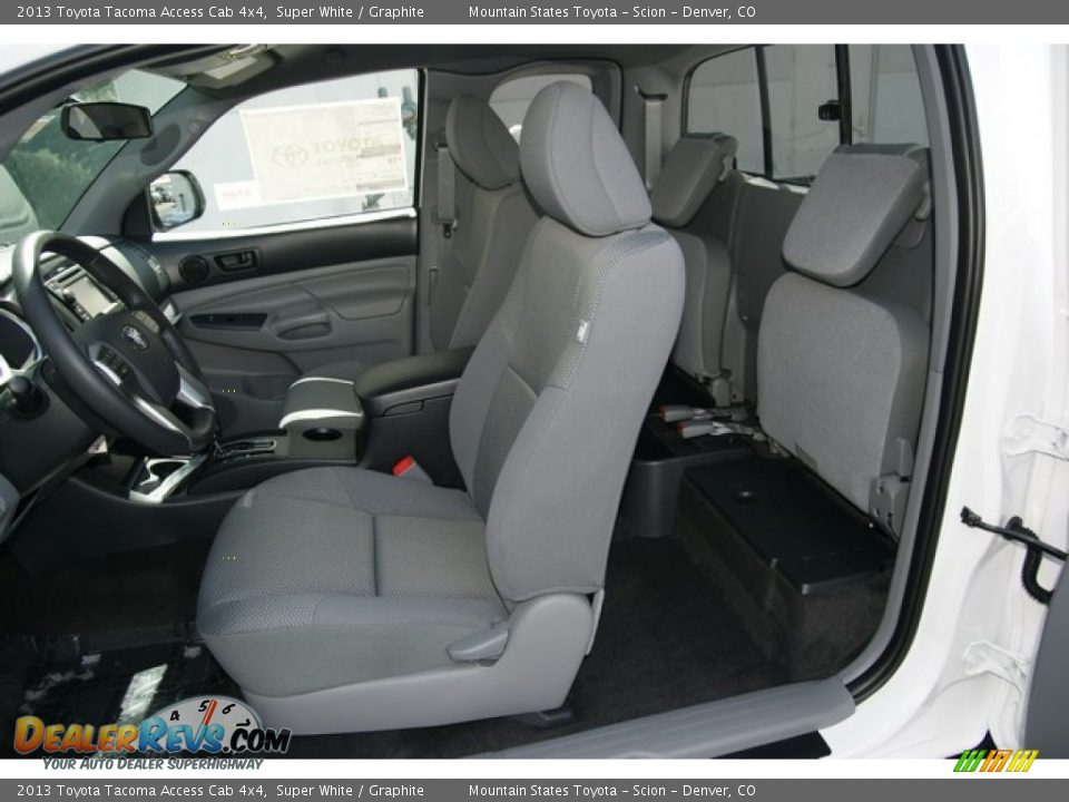 2013 Toyota Tacoma Access Cab 4x4 Super White / Graphite Photo #8