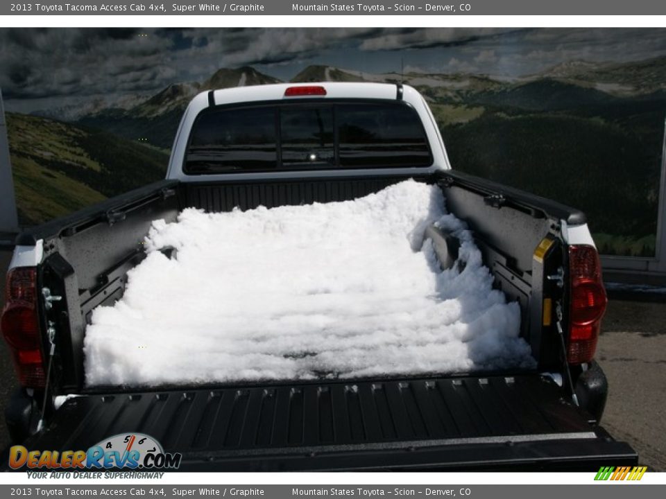2013 Toyota Tacoma Access Cab 4x4 Super White / Graphite Photo #9