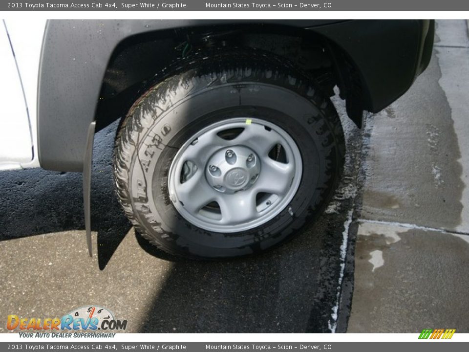 2013 Toyota Tacoma Access Cab 4x4 Super White / Graphite Photo #10