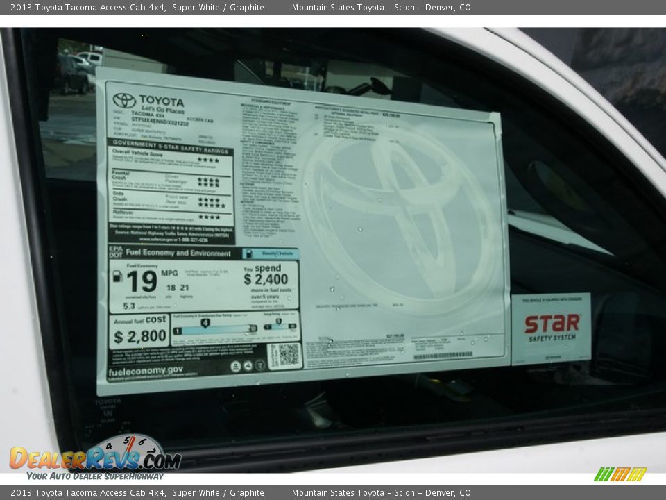 2013 Toyota Tacoma Access Cab 4x4 Super White / Graphite Photo #11