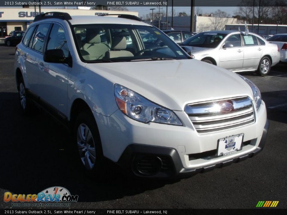 2013 Subaru Outback 2.5i Satin White Pearl / Ivory Photo #3