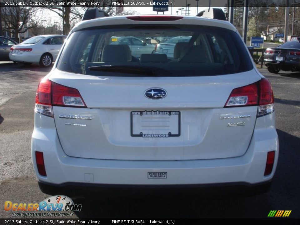 2013 Subaru Outback 2.5i Satin White Pearl / Ivory Photo #5