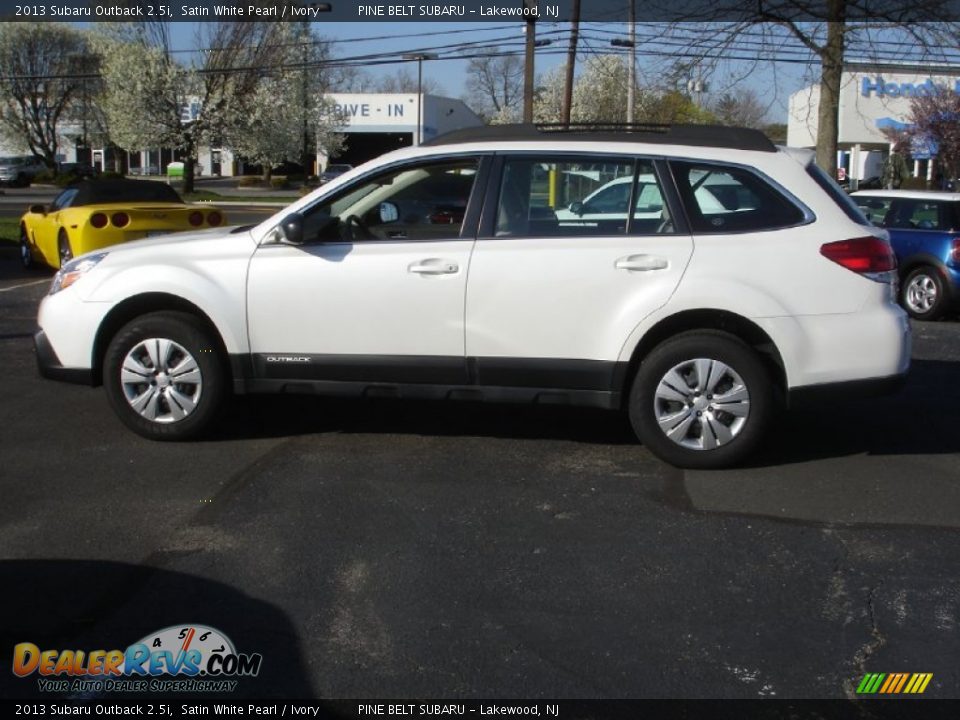 2013 Subaru Outback 2.5i Satin White Pearl / Ivory Photo #9