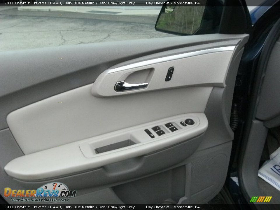 2011 Chevrolet Traverse LT AWD Dark Blue Metallic / Dark Gray/Light Gray Photo #11