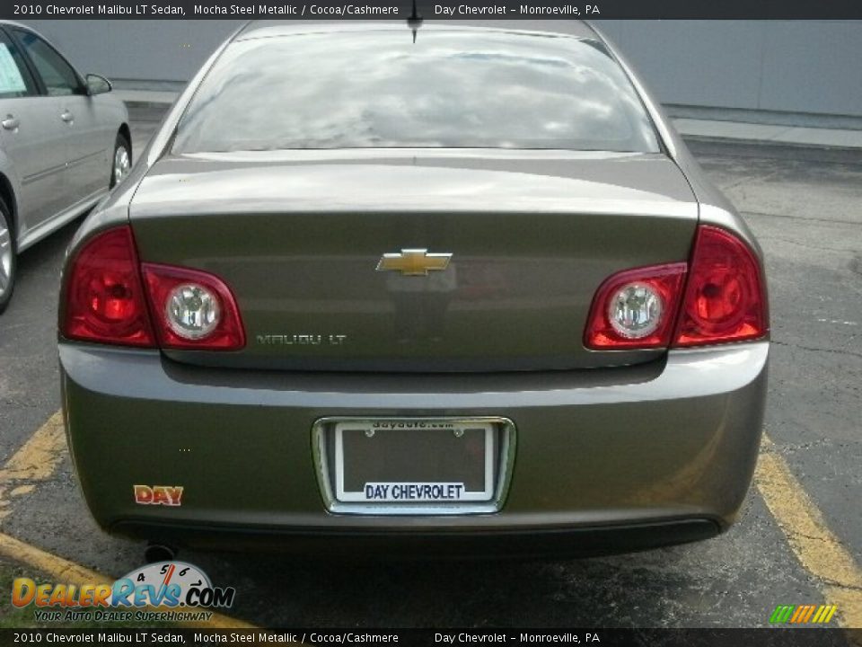 2010 Chevrolet Malibu LT Sedan Mocha Steel Metallic / Cocoa/Cashmere Photo #14