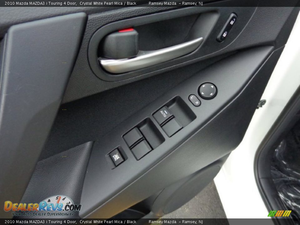 2010 Mazda MAZDA3 i Touring 4 Door Crystal White Pearl Mica / Black Photo #18