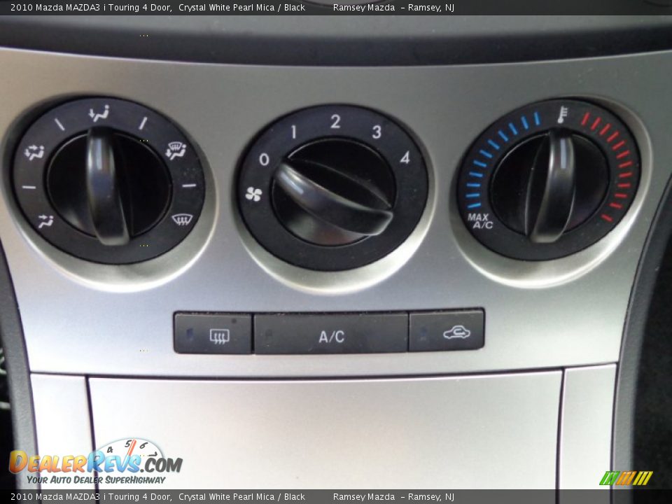 2010 Mazda MAZDA3 i Touring 4 Door Crystal White Pearl Mica / Black Photo #29