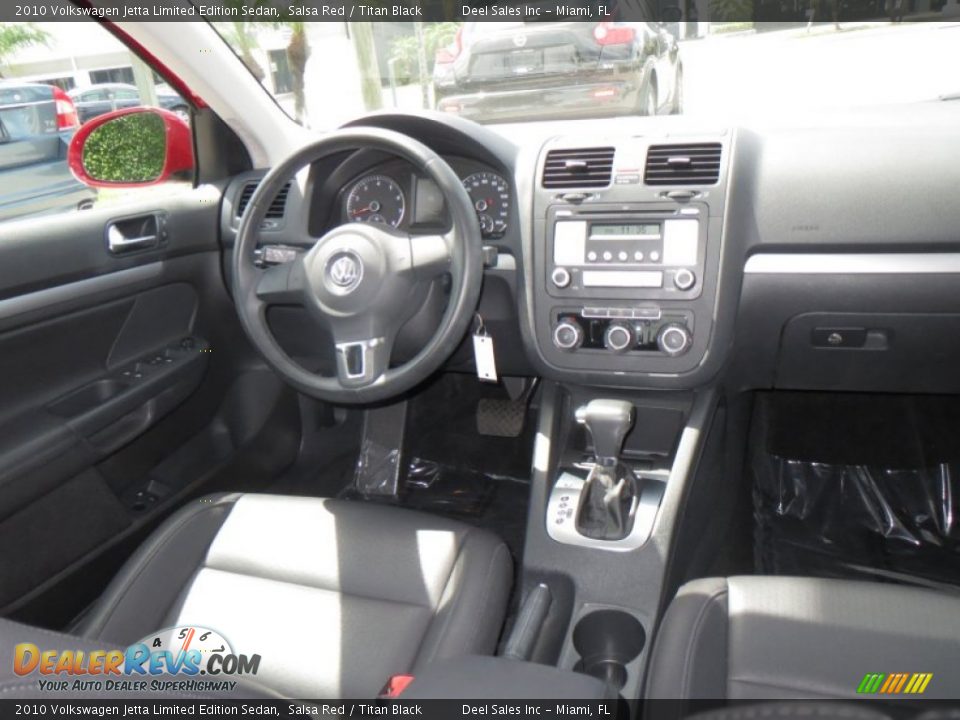 2010 Volkswagen Jetta Limited Edition Sedan Salsa Red / Titan Black Photo #12
