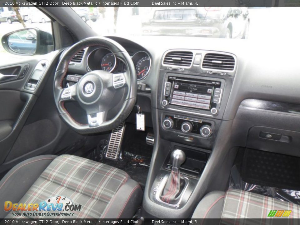 2010 Volkswagen GTI 2 Door Deep Black Metallic / Interlagos Plaid Cloth Photo #12