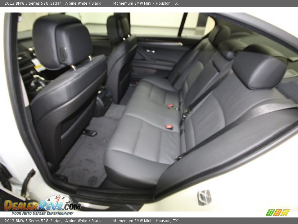 2013 BMW 5 Series 528i Sedan Alpine White / Black Photo #12