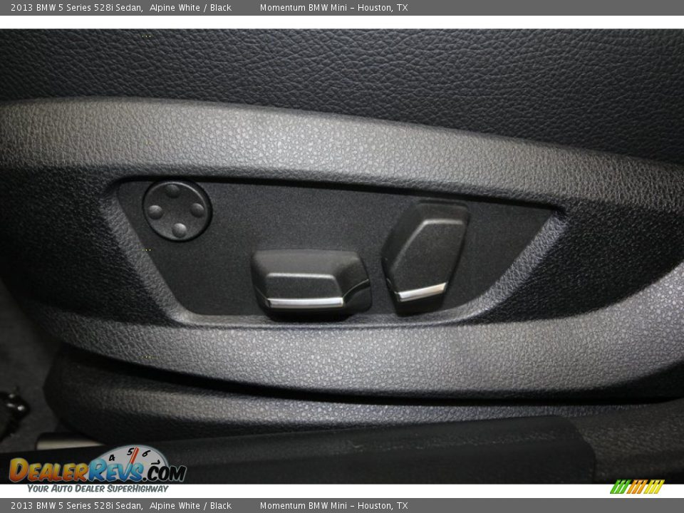 2013 BMW 5 Series 528i Sedan Alpine White / Black Photo #16