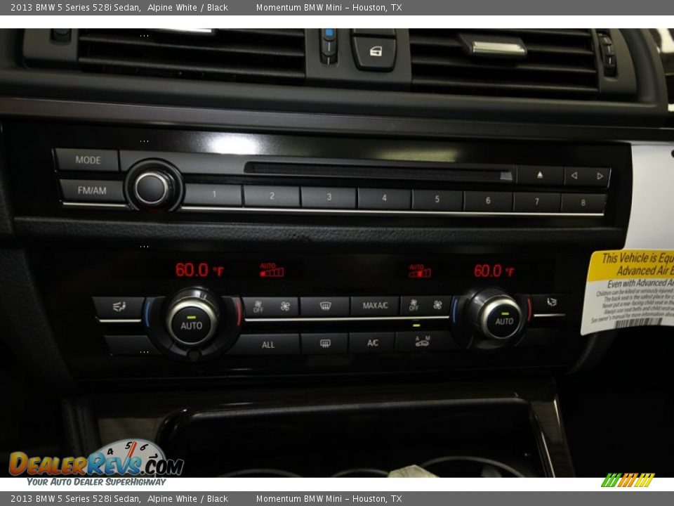 2013 BMW 5 Series 528i Sedan Alpine White / Black Photo #19