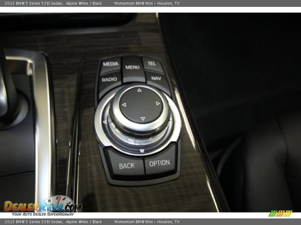 2013 BMW 5 Series 528i Sedan Alpine White / Black Photo #21