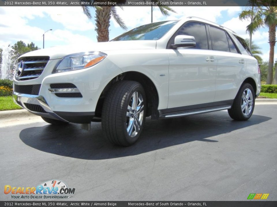 Front 3/4 View of 2012 Mercedes-Benz ML 350 4Matic Photo #2