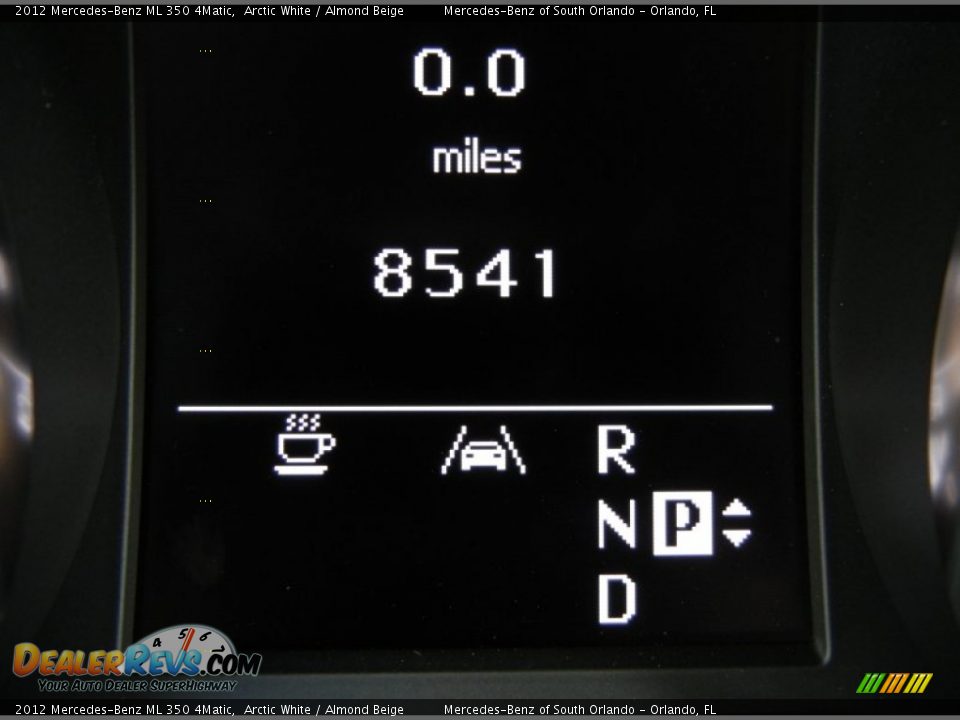 2012 Mercedes-Benz ML 350 4Matic Arctic White / Almond Beige Photo #24