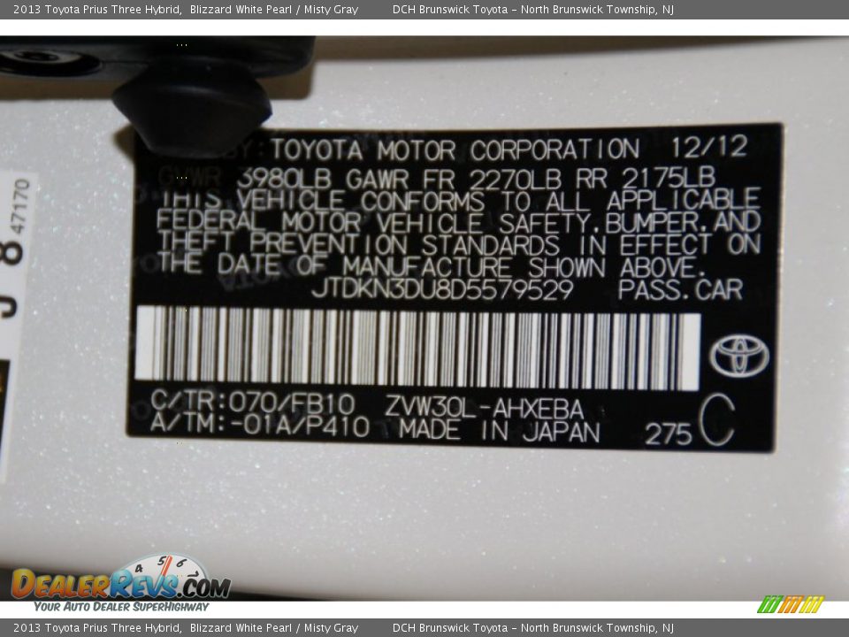 2013 Toyota Prius Three Hybrid Blizzard White Pearl / Misty Gray Photo #4