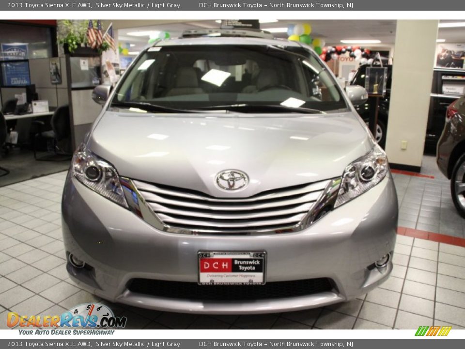 2013 Toyota Sienna XLE AWD Silver Sky Metallic / Light Gray Photo #2