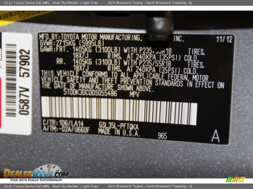 2013 Toyota Sienna XLE AWD Silver Sky Metallic / Light Gray Photo #11