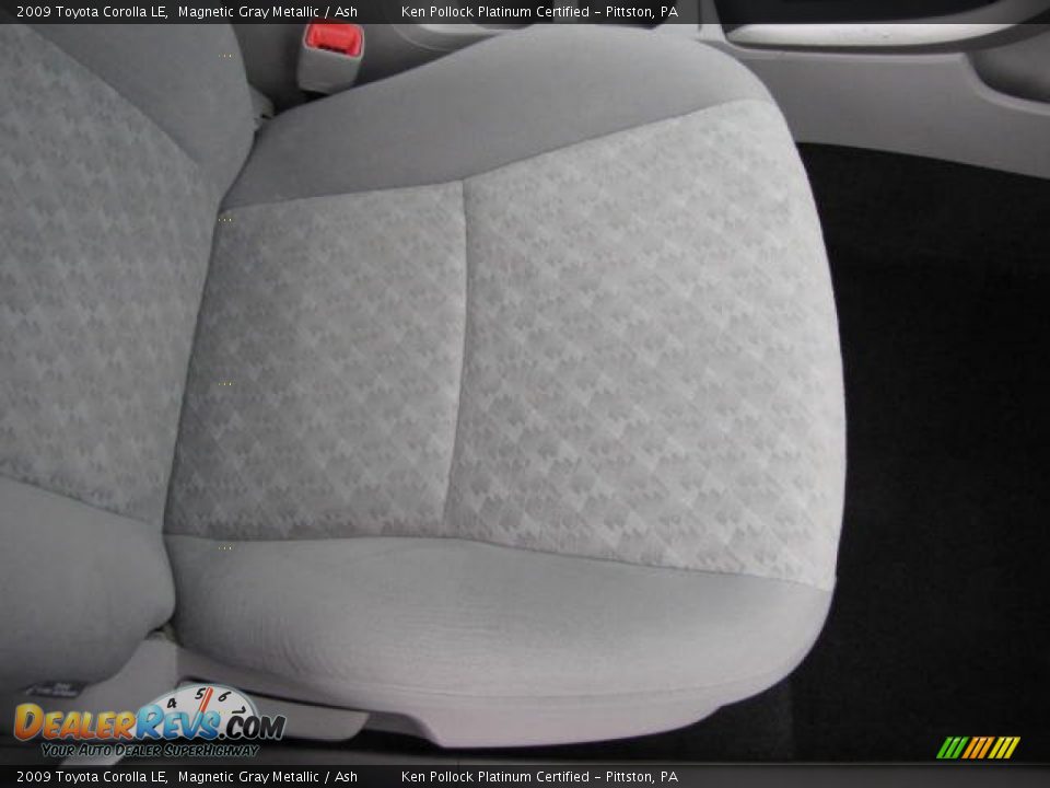 2009 Toyota Corolla LE Magnetic Gray Metallic / Ash Photo #20