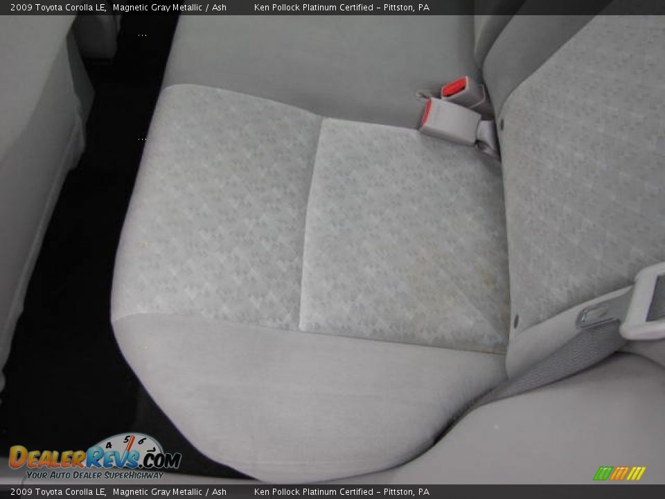 2009 Toyota Corolla LE Magnetic Gray Metallic / Ash Photo #22