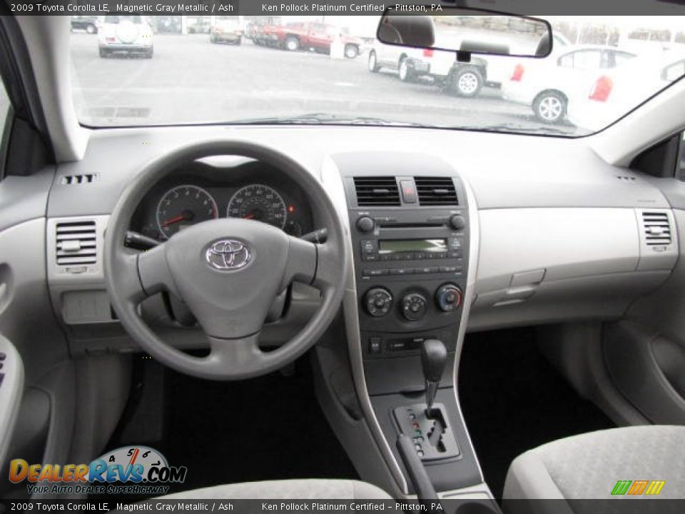 2009 Toyota Corolla LE Magnetic Gray Metallic / Ash Photo #25