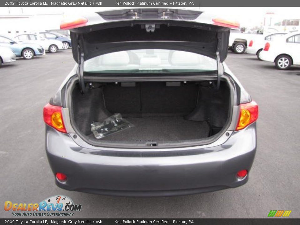 2009 Toyota Corolla LE Magnetic Gray Metallic / Ash Photo #28