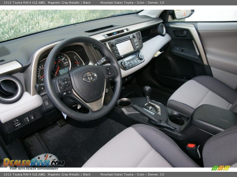 2013 Toyota RAV4 XLE AWD Magnetic Gray Metallic / Black Photo #5