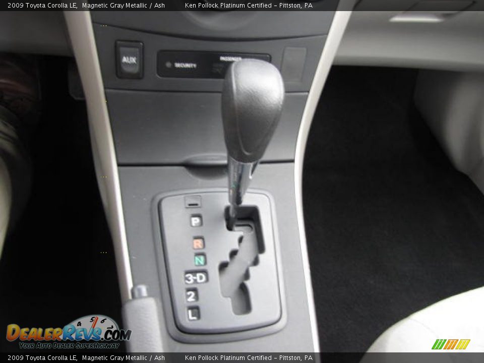 2009 Toyota Corolla LE Magnetic Gray Metallic / Ash Photo #34