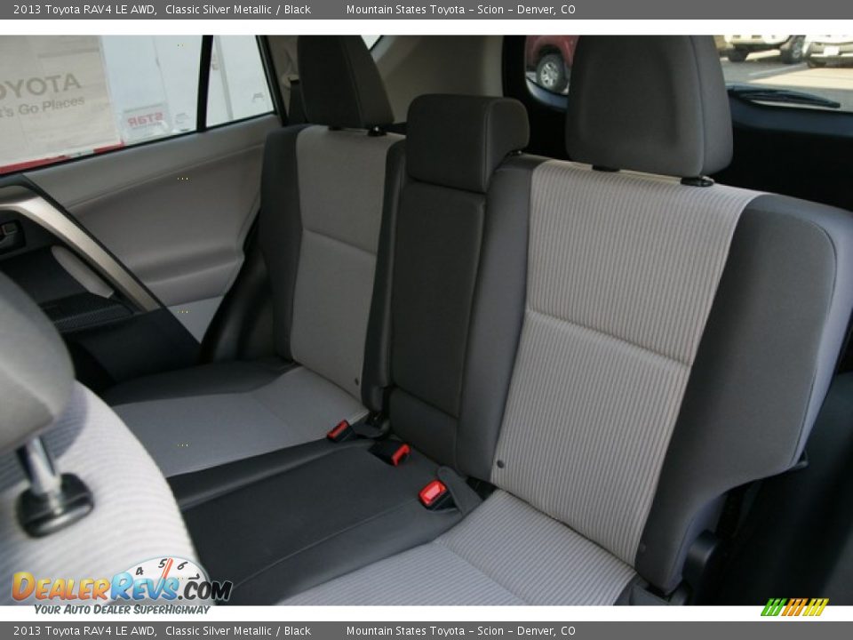 2013 Toyota RAV4 LE AWD Classic Silver Metallic / Black Photo #7