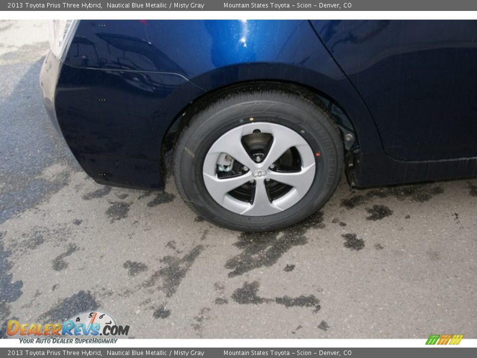 2013 Toyota Prius Three Hybrid Nautical Blue Metallic / Misty Gray Photo #9