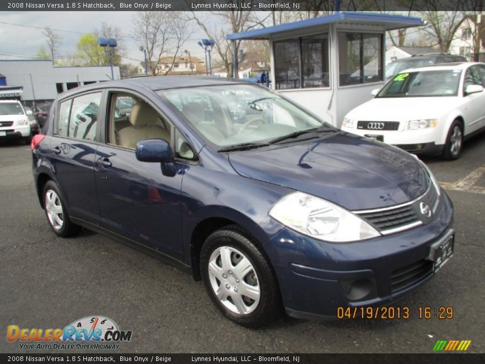 2008 Nissan Versa 1.8 S Hatchback Blue Onyx / Beige Photo #2