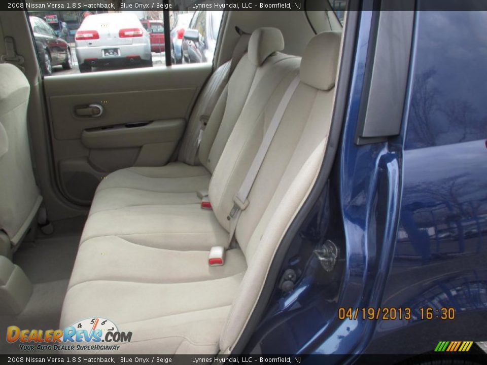 2008 Nissan Versa 1.8 S Hatchback Blue Onyx / Beige Photo #8