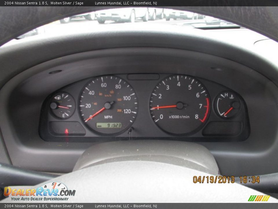 2004 Nissan Sentra 1.8 S Molten Silver / Sage Photo #9