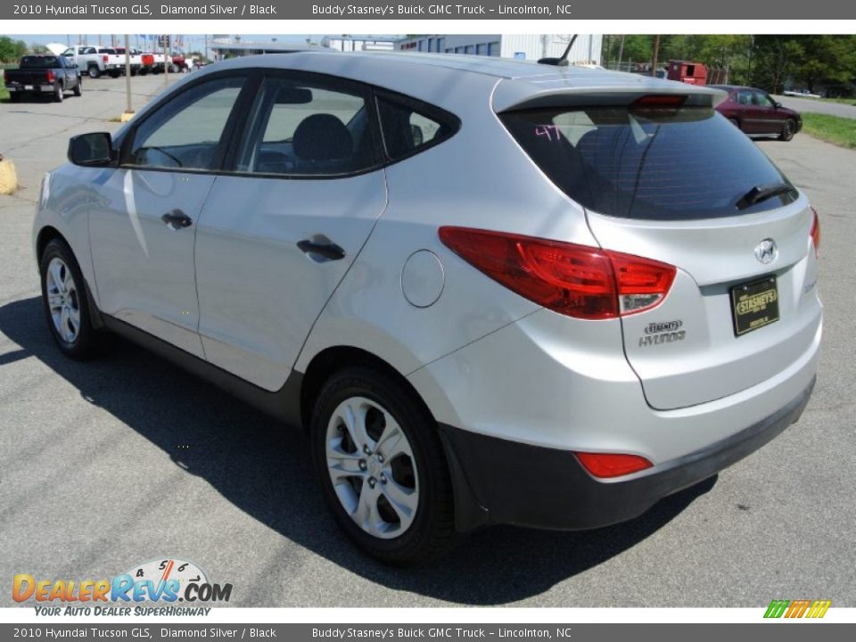 2010 Hyundai Tucson GLS Diamond Silver / Black Photo #4