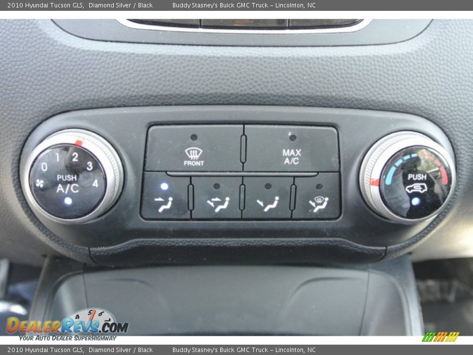 2010 Hyundai Tucson GLS Diamond Silver / Black Photo #13